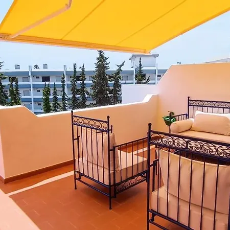 Apartment Blue & Yellow Penthouse With Terrace At Balaia Mar *