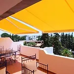 شقة Blue & Yellow Penthouse With Terrace At Balaia Mar البوفيرا