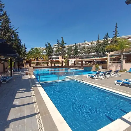 Apartman Blue & Yellow Penthouse With Terrace At Balaia Mar