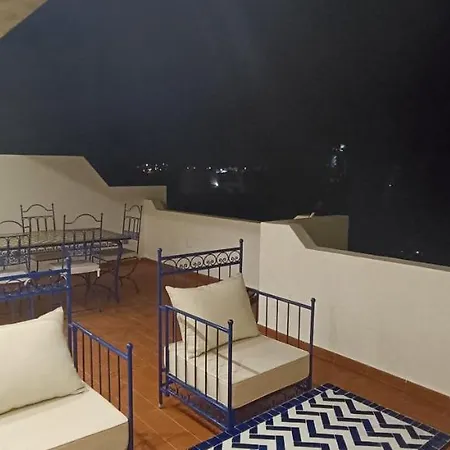 דירה Blue & Yellow Penthouse With Terrace At Balaia Mar