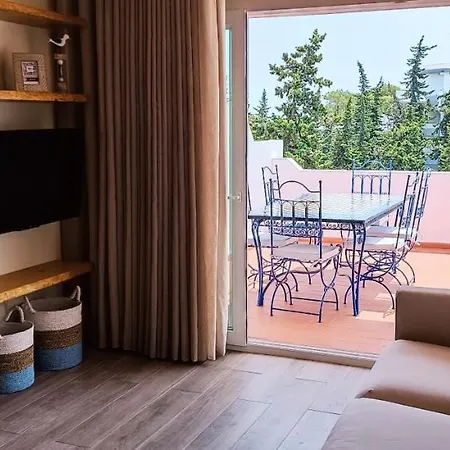 Blue & Yellow Penthouse With Terrace At Balaia Mar Apartman *