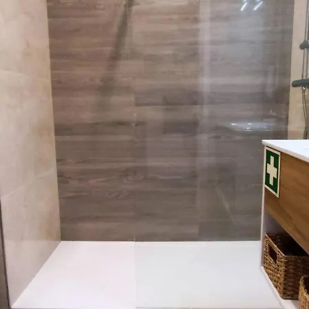 דירה Blue & Yellow Penthouse With Terrace At Balaia Mar אלבופיירה