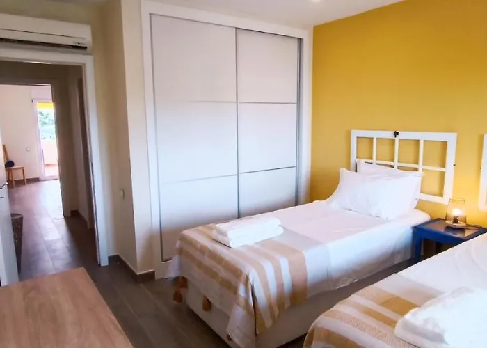 Blue & Yellow Penthouse With Terrace At Balaia Mar 公寓 *