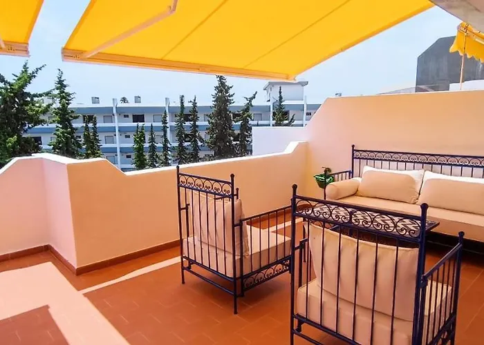 公寓 Blue & Yellow Penthouse With Terrace At Balaia Mar *
