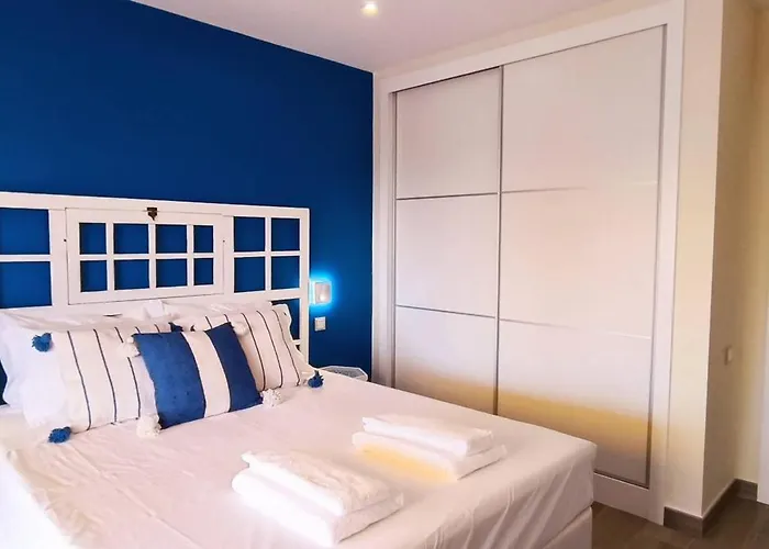 Blue & Yellow Penthouse With Terrace At Balaia Mar * 阿尔布费拉