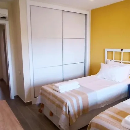 Blue & Yellow Penthouse With Terrace At Balaia Mar Apartamento *
