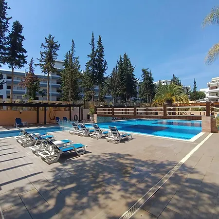 Blue & Yellow Penthouse With Terrace At Balaia Mar Apartamento